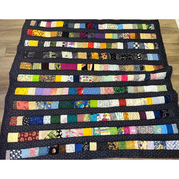 Handmade Quilt Patchwork Blanket 45" x 50" Hand Quilted Multi-Color Design Throw - Picture 4 of 8